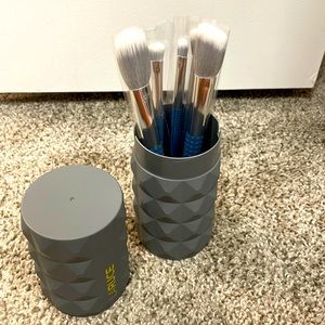Laruce makeup brushes